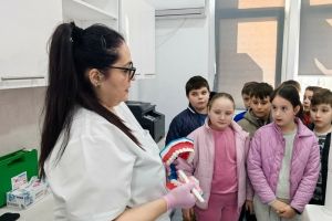 Servicii stomatologice pentru copii, disponibile de acum la spitalul din Moldova Nouă