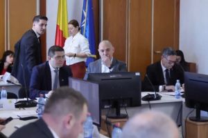 VIDEO. Scantei in Parlament pe bugetul ANCOM 2026. Acuzatii de cheltuieli manipulatoare 