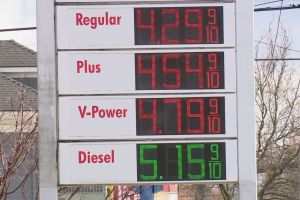 Preţul benzinei în SUA atinge cel mai ridicat nivel din ultimele  21 de luni