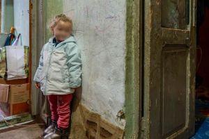 Sărăcia afectează peste un milion de copii din România. Aproape o treime trăiesc cu lipsuri materiale