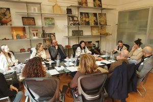 Meşteşugarii din Sibiu învaţă să-şi transforme arta în afacere