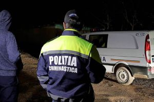 Un nou mandat de arestare pentru tânărul de 25 de ani care a comis crima de la Mitoc