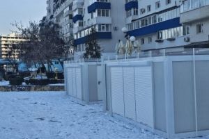 „Bătaie” pe spaţiile comerciale de pe faleză: 27 de participanţi la licitaţie, preţ record- 3600 lei lunar!