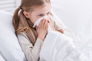 Tot mai mulţi copii din Timişoara ajung la spital din cauza bolilor respiratorii