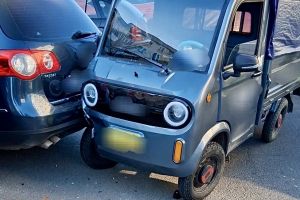 Acum! Accident între un autoturism şi un triciclu în Piteşti