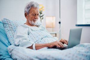 Schimbare în sănătate! Românii îşi vor putea vedea online dosarul medical. Noua platformă va fi lansată în câteva luni