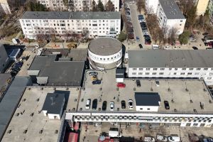 Parcarea supraterană din Piaţa Ceair, reabilitată. Lucrările au fost recepţionate astăzi