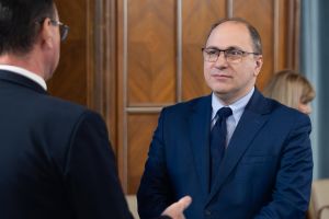 Ministrul Educaţiei cheamă sindicatele la discuţii