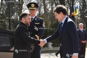 Preşedintele Ucrainei – primit cu onoruri militare de şeful statului român, la Palatul Cotroceni