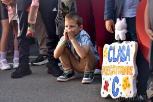 Înscrierea în învăţământul primar: Tel verde pentru părinţii din Bihor care au întrebări despre cum îşi dau copiii la şcoală