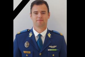 Ramas bun de la un erou al cerului: Capitanul Octavian Palferent va fi condus pe ultimul drum pe 14 martie 