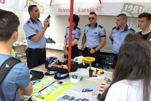 Sute de copii i-au vizitat pe politistii timisoreni, cu ocazia Zilei Politiei Locale