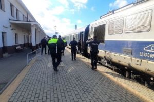 Mureş: Razii în gări, autogări şi la Aeroportul ”Transilvania”