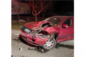 Accident rutier grav la Negreni, judetul Cluj. Un barbat si o fetita de 3 ani, resuscitati de salvatori 