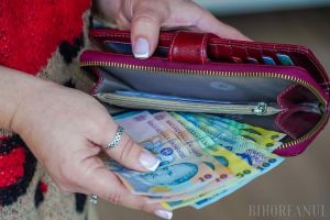 Creşte salariul minim: Guvernul a aprobat majorarea la 4.325 lei lunar, începând din 1 iulie