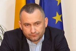 Denunţuri smulse cu PISTOLUL pe masă şi TORTURĂ în AREST. Informaţii ȘOCANTE din dosarul lui Onea 