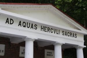 Încălzirea globală seacă izvoarele cu apă miraculoasă din Băile Herculane?!