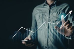 Creşte-ţi venitul cu Școala Comercială: Cursuri scurte, rezultate rapide