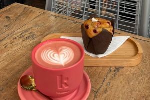 Campanie umanitară susţinută de o cafenea din Botoşani. Toate încasările donate pentru poliţista din Botoşani care luptă pentru copiii săi