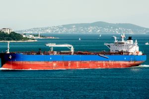 SUA relaxează temporar sancţiunile împotriva Rusiei: permite comerţul cu petrol