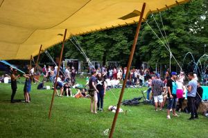 Festivalul Launmomentdat in parc: trei scene pentru iubitorii de muzica electronica