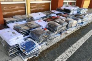 FOTO+VIDEO: Articole vestimentare si de incaltaminte in valoare de 3 milioane lei, confiscate de politistii de frontiera constanteni