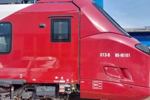 Rută nouă, cu trenuri noi. De la Timişoara la Bucureşti şi invers, prin Arad, Deva şi Braşov