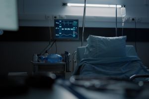 Sora mamei ranite grav in incendiul din Topalu – Mi s-a spus ca starea ei este foarte grava, dar nu sunt locuri la spitale de arsi din Romania si nu s-a facut niciun demers