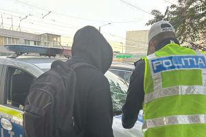 Razie de proporţii la Jimbolia. Peste 150 de amenzi, elevi prinşi chiulind şi produse expirate retrase de la vânzare