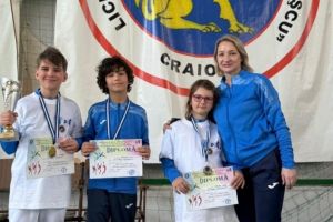 Scrima: Spadasini din Constanta, pe podium la Cupa LPS Petrache Triscu“, de la Craiova. Doua medalii de aur si trei de argint (GALERIE FOTO) 