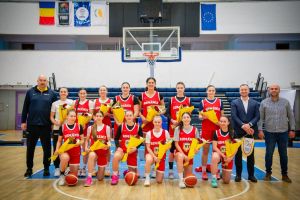 Naţionala de baschet feminin a României, întâmpinată cu flori la Sibiu înaintea duelului cu Polonia
