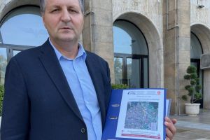 Procurorii DNA au instituit sechestru pe o sumă importantă de bani din conturile primarului de Flămânzi