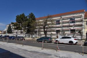 Au dat-o de gard! Nu va fi uşor cu amenajarea spaţiului verde de la Spitalul Militar din Oradea