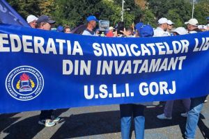 Profesorii din Gorj îi răspund premierului: „Învăţământul este în moarte clinică”