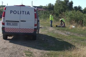 Doi concubini, judecaţi pentru a doua crimă. Sunt acuzaţi că au ucis o femeie pentru a-i fura banii