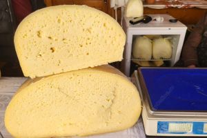 Producătorii locali despre cât va costa brânza înainte de sărbători