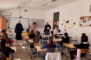 Olimpiada de religie a elevilor dâmboviţeni, găzduită de Seminarul Teologic din Târgovişte