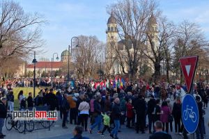 FOTO/VIDEO. Sărbătoare la Satu Mare: defilare cu husari şi fanfară, de Ziua Maghiarilor. Mii de oameni în centrul oraşului