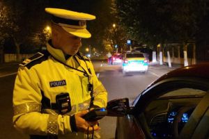 Șofer băut, oprit la timp de poliţişti