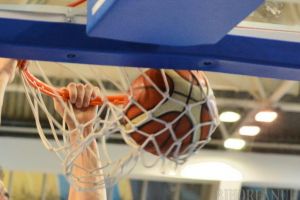 Baschetbaliştii de la CSM CSU Oradea au pierdut cu 78-85 meciul al doilea al semifinalei cu BC CSU Sibiu