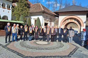 La Mănăstirea Lainici au fost comemoraţi cei 69 de ani de la trecerea în eternitate a marelui sculptor Constantin Brâncuşi