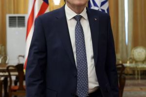 Weber: 16,6 miliarde de euro pentru industria naţională de apărare