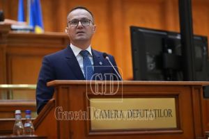 Aurelian Cotinescu (PNL):  AUR, SOS şi POT cântă tot mai vizibil în aceeaşi orchestră cu propaganda rusească