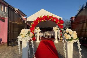 Organizezi un eveniment în aer liber? Tralex îţi oferă soluţia completă pentru o petrecere reuşită