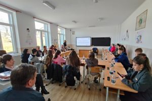 Sprijin emoţional pentru tinerii din mediul rural. Punct final al proiectului „Psiholog la sat”