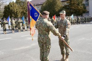 FOTO: Ceremonie de predare-primire a comenzii si Drapelului de Lupta la Brigada 9 Mecanizata 
