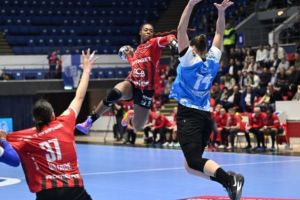 La un pas de titlu! Gloria câştigă derby-ul cu CSM şi trece pe primul loc