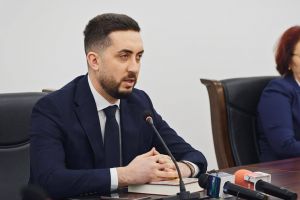 Constantin Cristea revine la conducerea Prefecturii Buzău, ca subprefect