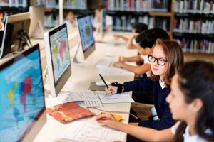 Cursuri gratuite pentru competenţe digitale de bază, la Biblioteca Judeţeană Mureş