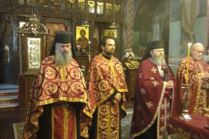 Slujba de pomenire şi de comemorare a lui Brâncuşi – ,,Moartea este cea mai mare tristeţe pentru toţi! Brad la nuntă./ Brad la moarte!/ Dându-ţi sama/ Toate-s una/ Una-s toate”!